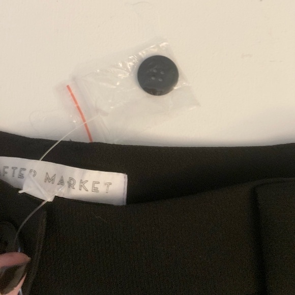 NWT black dress shorts - Picture 5 of 15